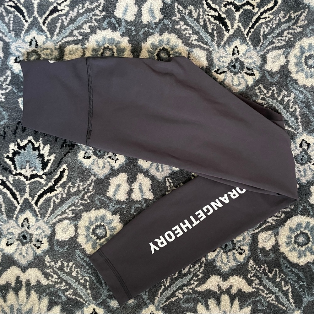 Orangetheory lululemon Wunder trains size 2